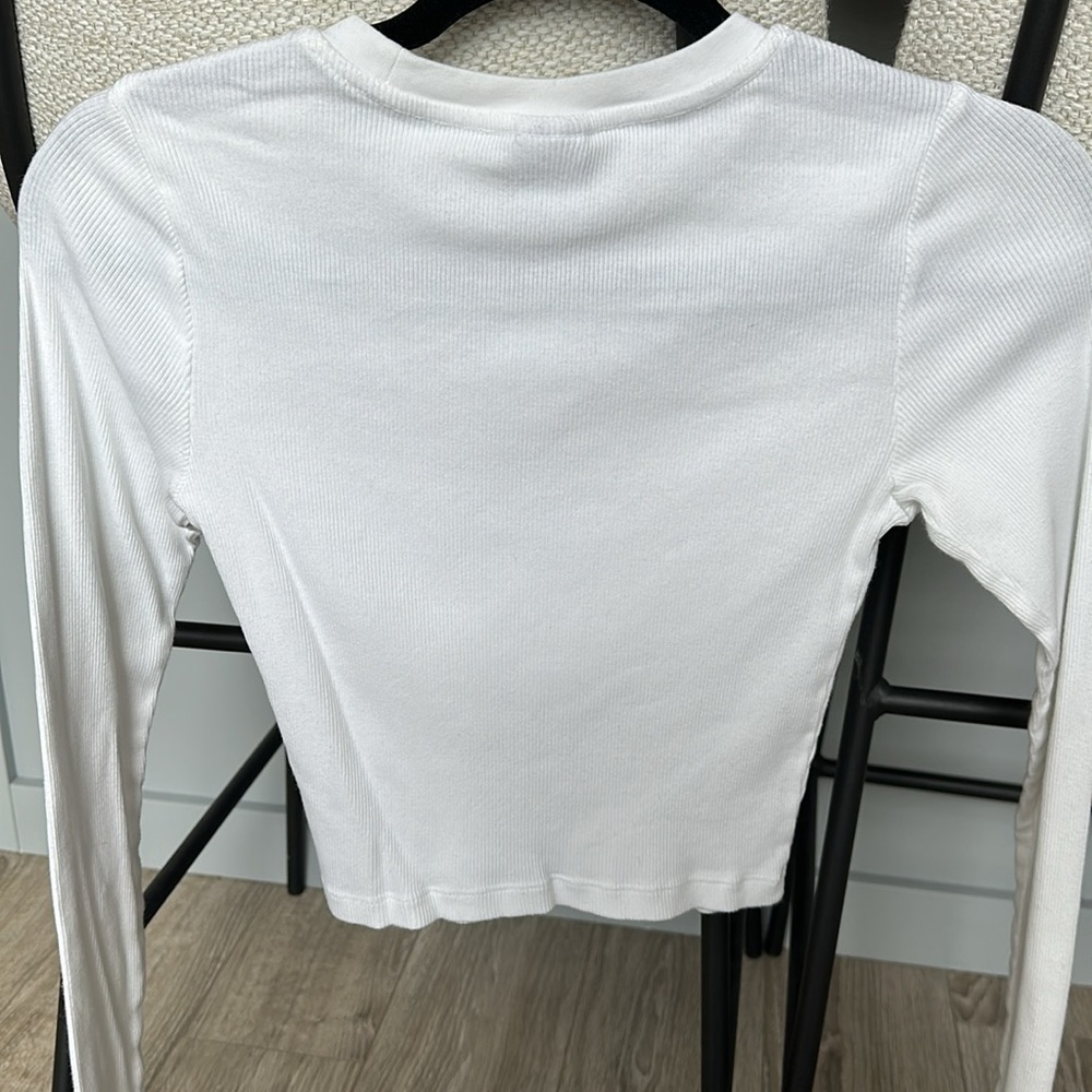 Aritzia TNA Ribbed Cropped Longsleeve - Picture 6 of 6